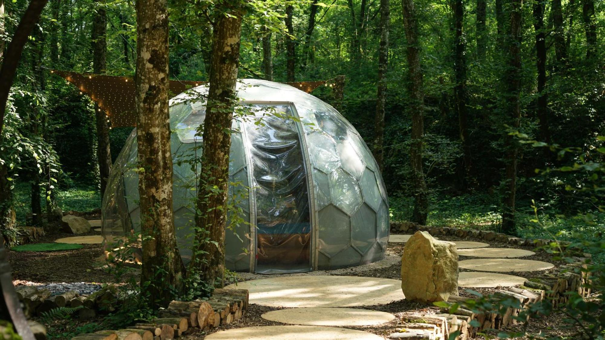 Luxuszelt O Pays Des Bois - Hebergements Insolites En Pleine Nature Parmilieu